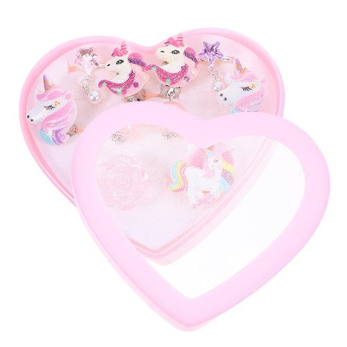 Girls ear pendants earring - ear,