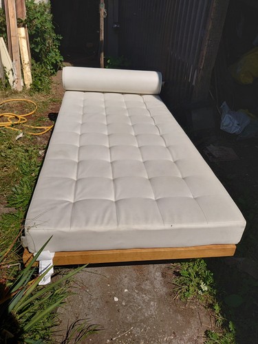 Habitat day bed - day,