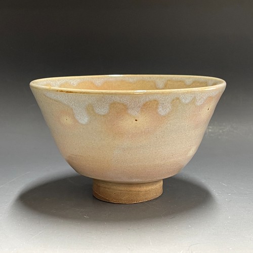 H238 japanese pottery chawan - h238,