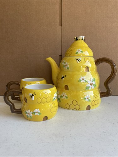 Teapot hearts hope 2023 - of,