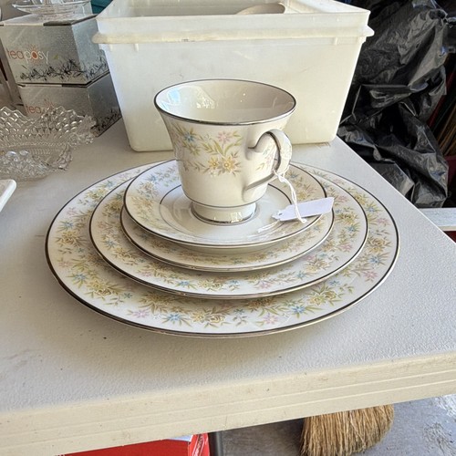 Noritake floral porcelain 4pc - noritake,
