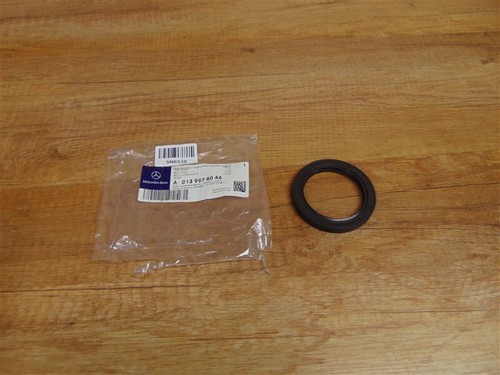 Transfer case intermediate - case,