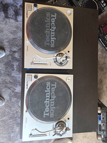 Technics 1200mk7 silver - technics,
