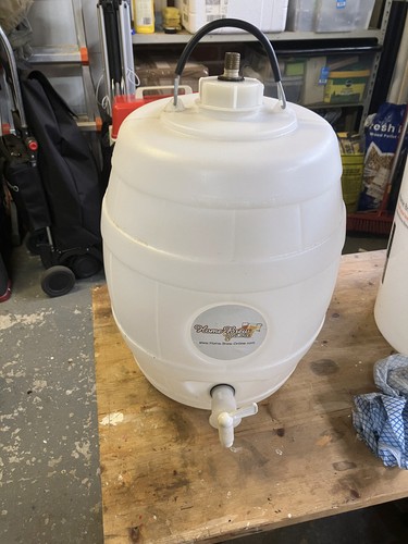 Home brew beer - home, making