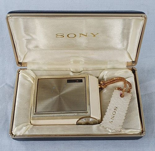 Vintage sony miniature - 1r, 81