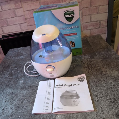 Vicks cool mist humidifier - cool,