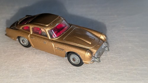 Corgi 261 james bond - corgi, db5