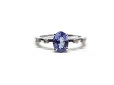 Solitaire Tanzanite Diamond