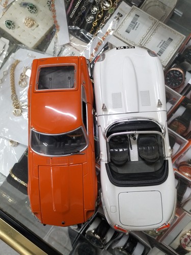 Sunstar 1972 datsun 240z - 1:18,