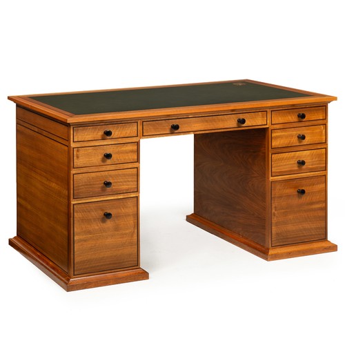 Very fine english walnut - very,