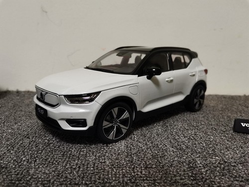 Scale volvo xc40 - bev, suv
