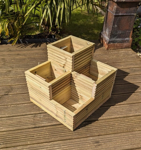 Large corner decking tier - 3,
