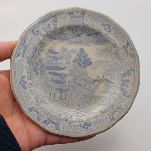 Antique blue white - &,