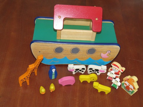 Pintoy john crane wooden - crane,