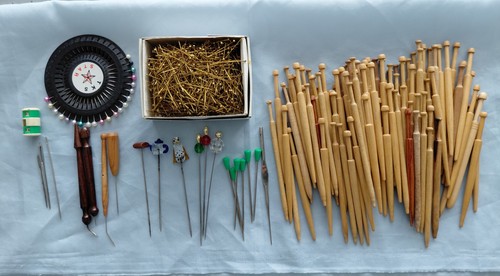 Honiton lace making - 92,