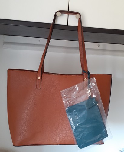 Accessorize large tote bag