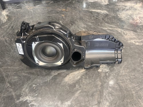 Audi driver door bose - a7,