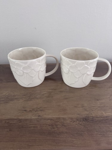 Belleek living tea cups - tea, of