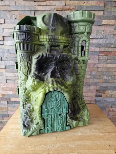 Motu man castle greyskull - he-man,