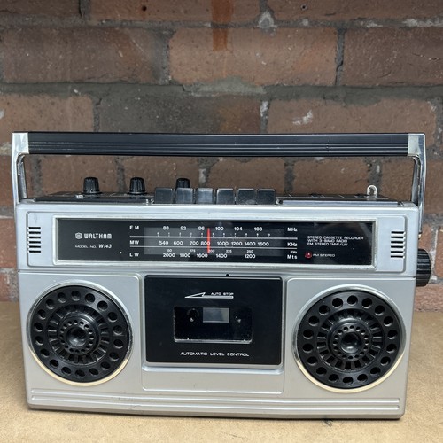 Vintage waltham w143 portable - waltham,