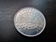 100 x SEGA JAPAN ARCADE TOKENS / MEDALS / COINS - AMUSEMENTS CANDY CABINET
