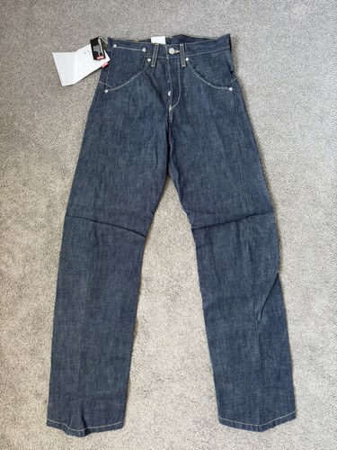 Deadstock nwt levis - nwt,