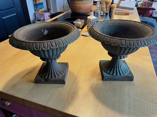 Pair vintage cast iron - cast,
