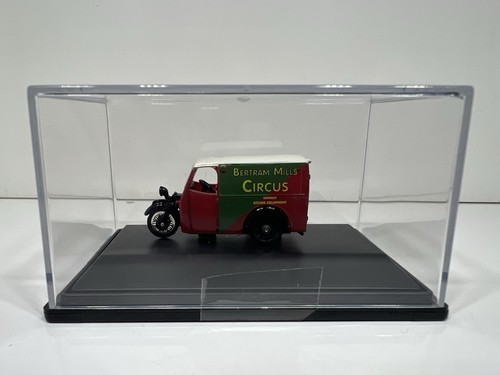 Oxford diecast bertram - 1/76,