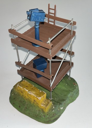 Vintage scalextric building - vintage, tv
