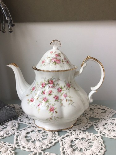 Vintage royal albert - vintage,
