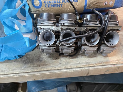 Gsxr750l carbs - gsxr750l,