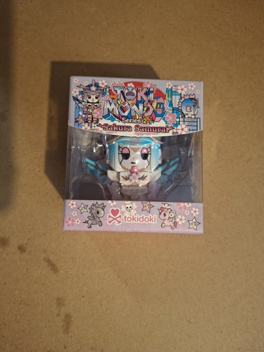Tokidoki tokimondo sakura - tokimondo,,