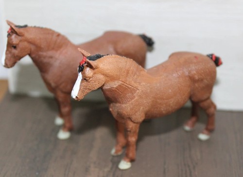 Britains show jumping horses - britains,