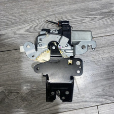 2008-2013 MAZDA 6 REAR TAILGATE BOOT LID CATCHER LOCK MECHANISM LM658VA