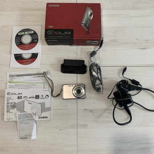 Casio digital camera - digital,