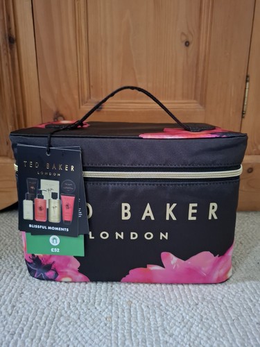 Ted baker vanity case brand - ted,