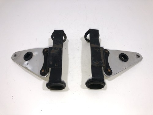 Front headlight supports - front,