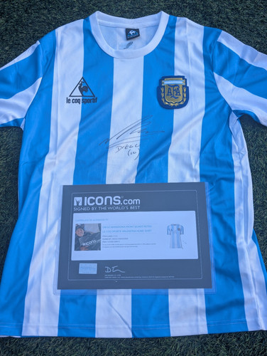 Diego maradona signed retro - signed,