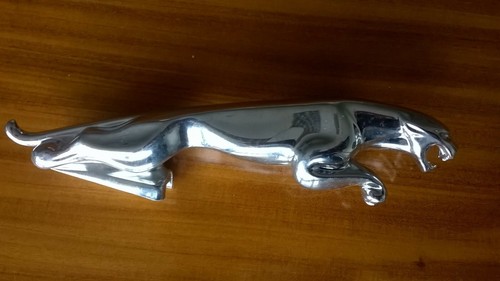 Jaguar leaper emblem - , original