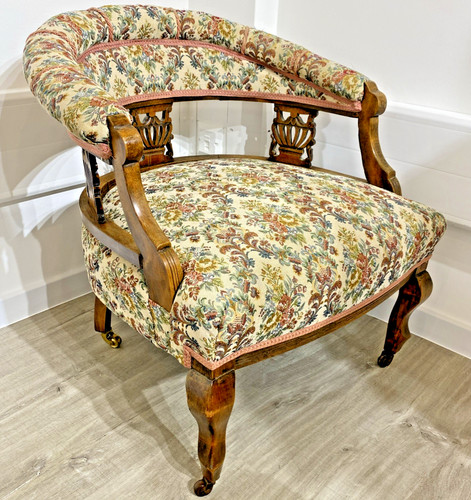 Rococo revival style - /,