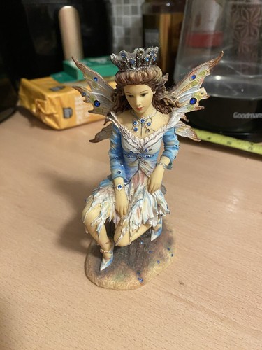 The sapphire fearie - sapphire, by