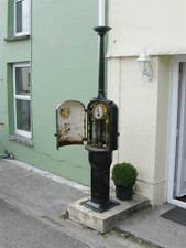 Photo Petrol Pump - Old petrol