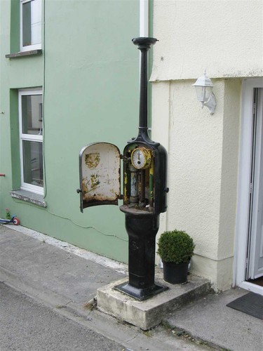 Photo petrol pump old - -,