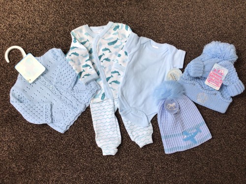 Bundle premature tiny baby - of,