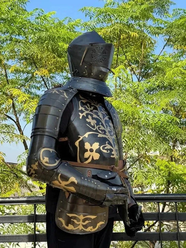 Medieval steel wearable half - wearable,