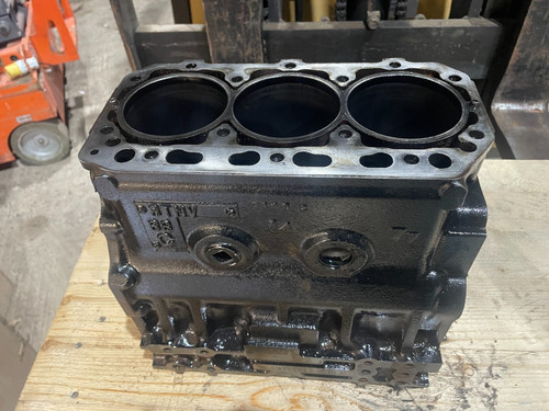 Bare engine block yanmar - engine, x