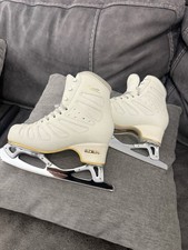 Edea Piano Size 235C