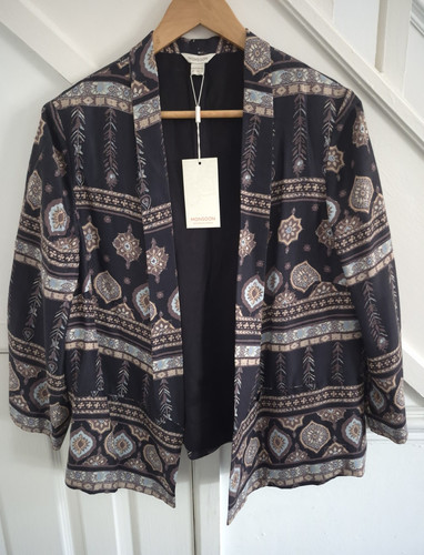 Monsoon open front - open,