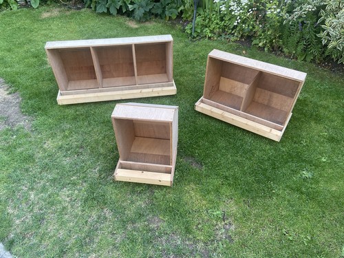 Three bay chicken nesting box - nesting,
