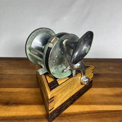 Pflueger akerite 2068 - pflueger,